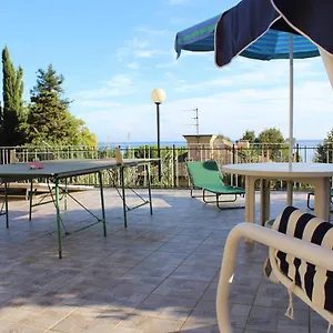 casa-michele.hotelitalianriviera.com/